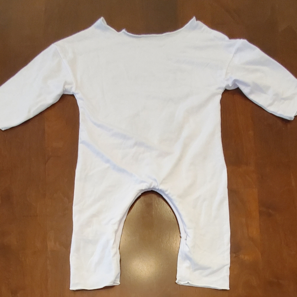Onesie - Picture 4 of 6